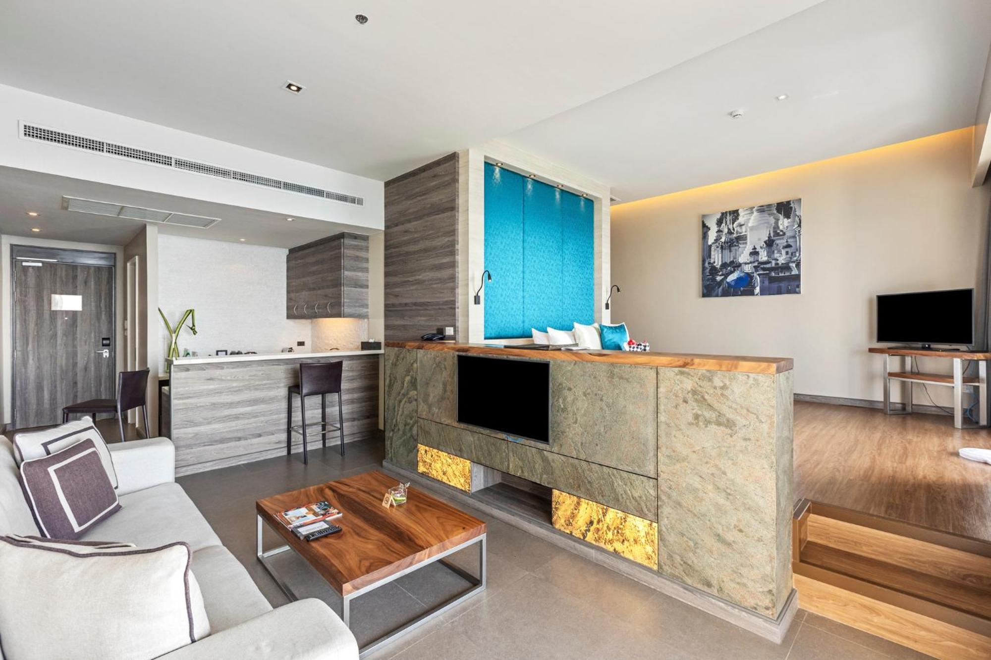 Cape Sienna Phuket Gourmet Hotel&Villas - SHA Extra Plus Strand Kamala Exterior foto A suite at the hotel